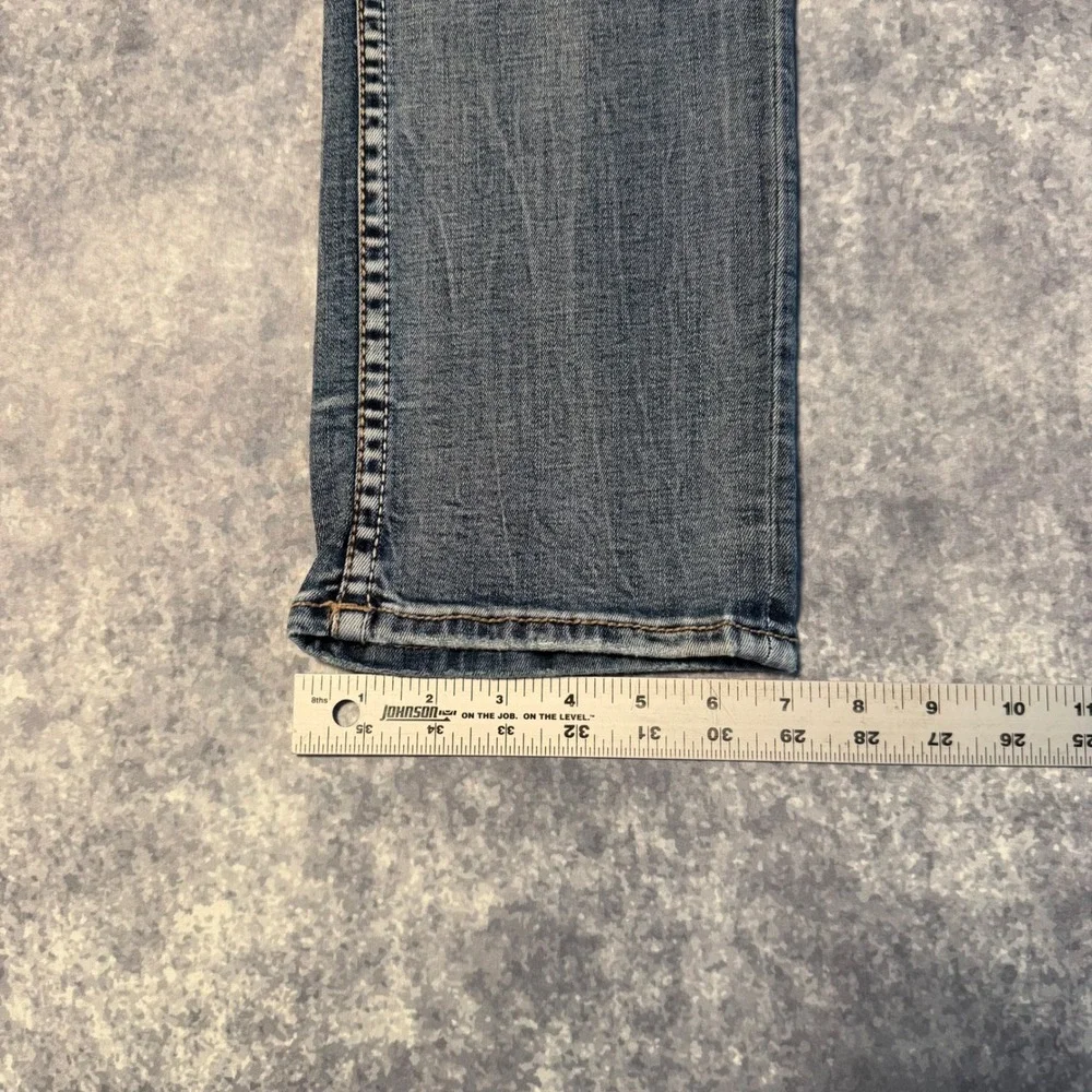 Buckle BKE Jake Straight Leg Jeans Mens 33x34 Medium Wash Blue Contrast Stitch